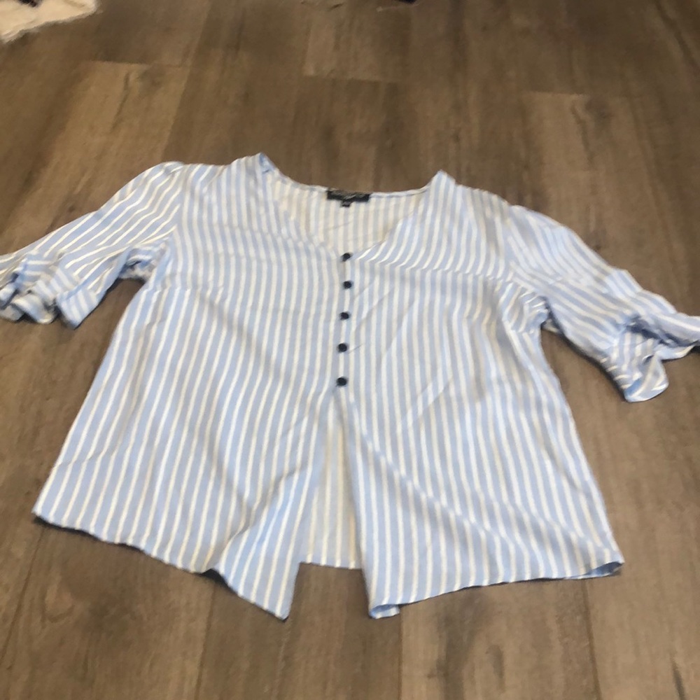 Cute blouse